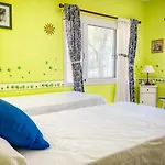 Unik Vacation Hill Beach